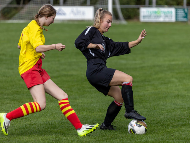 EKC 2 verliest van Farmsum                                                     